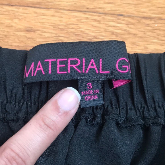 Black with white lace trim shorts - Picture 2 of 4